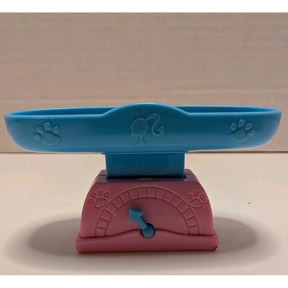 Veterinarian Pet Doctor Barbie Doll Pet Animal Scale Accessory Paw Prints Pink